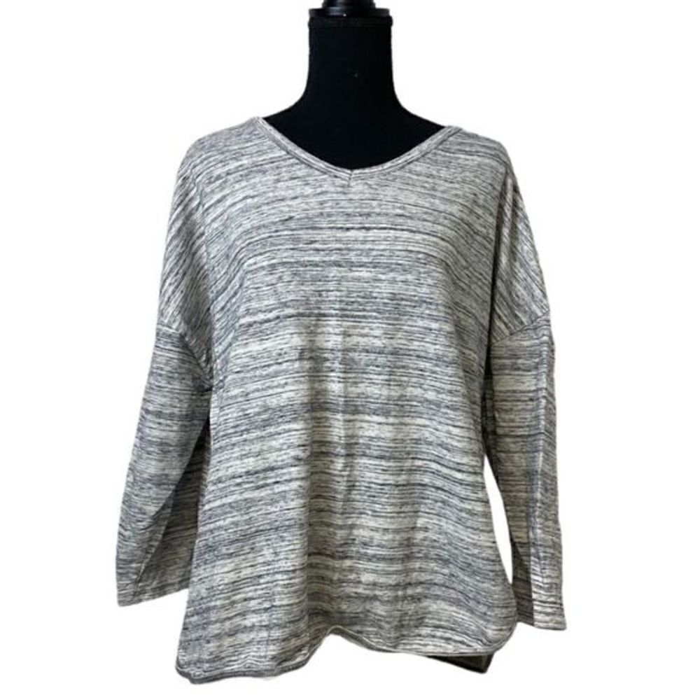 #322 SUNDAY  Plus Size Stretch Pullover Top